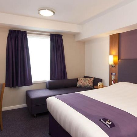 Premier Inn Rochdale Exterior photo