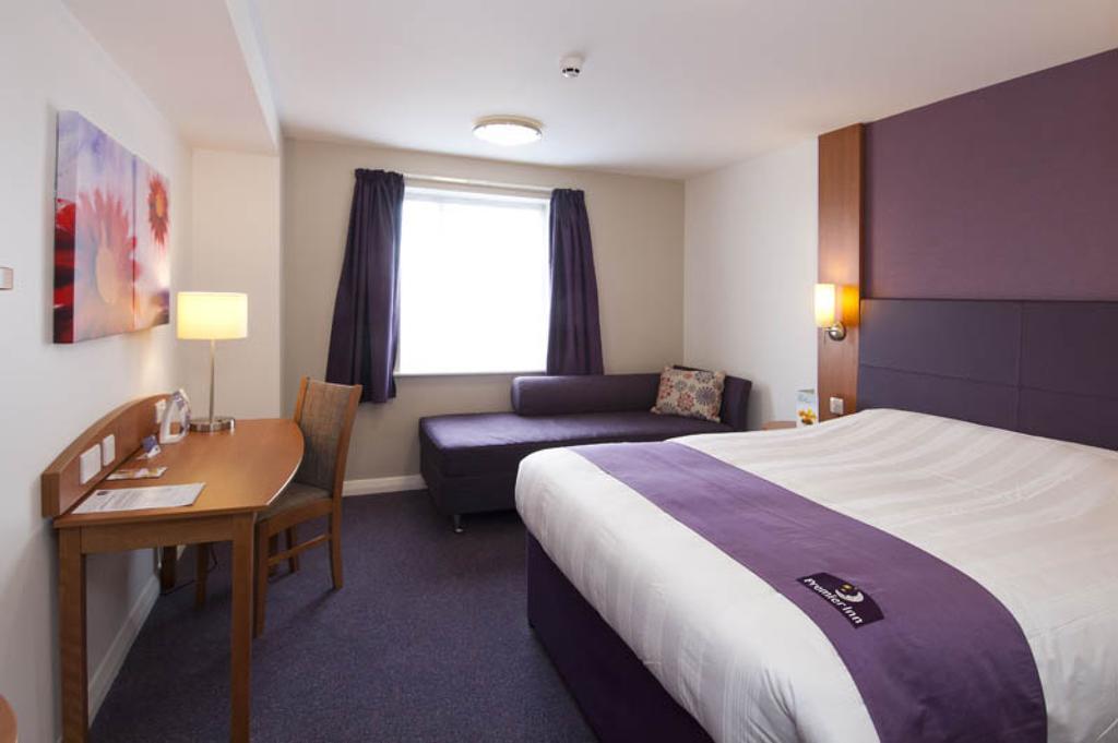 Premier Inn Rochdale Exterior photo