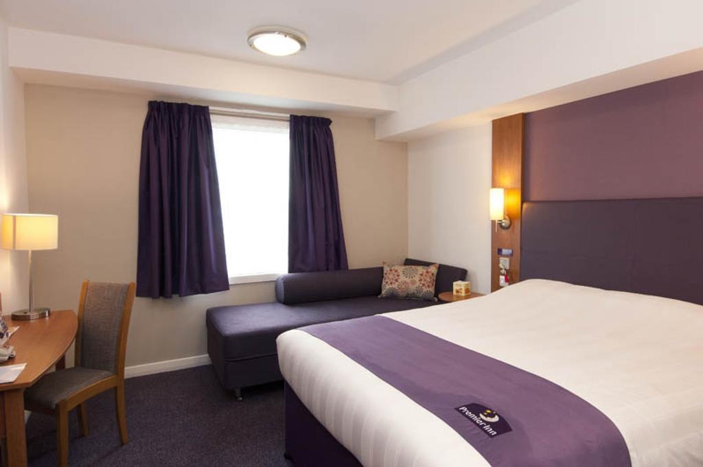 Premier Inn Rochdale Exterior photo
